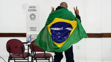 Brazil supreme court adds two hours to runoff voting